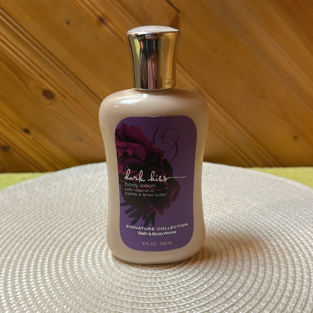 Bath & Body Works Vintage Dark Kiss Body Lotion. NWT; new, never opened. 8oz.